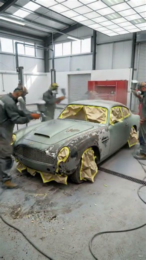 Aston Martin DB6 1971 Restoration Timelapse | Abandoned Wreck to Showroom Legend