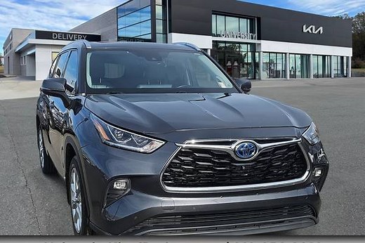 Used 2020 Toyota Highlander Hybrid for Sale Near Me | Edmunds