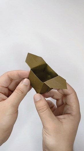 Origami library on Instagram: "Origami BOX ( tutorial ) 📦🎁 . . . . . #origamiart #paperart #papertutorials #papertutorial #origamitutorials #origamitutorial #paperfolding #paperbox #origamibox #boxcraft #box #paperwork #origamifolding #origamiwork #origamicrafts #papercraft #papercrafts #origamicraft #origamilibrary"