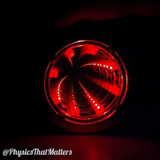 Infinity Mirror: How LEDs and Mirrors Create Endless Depth!