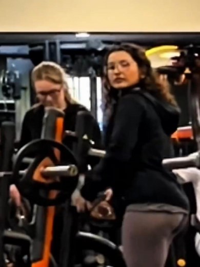 Reacting to Public Calisthenics Performance