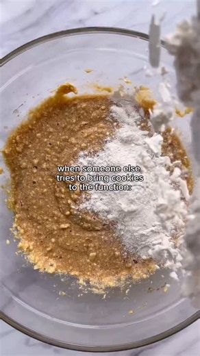 jess stewart | micro bakery girl on Instagram: "i don’t make the rules 🤭🍪 this chocolate chip cookie recipe disappears at every party i bring it to. crispy edges, soft centers, and melty pools of chocolate in every bite. a guaranteed showstopper. want the recipe for yourself? comment the word “famous” below and i’ll send it to you for $2.99✨"