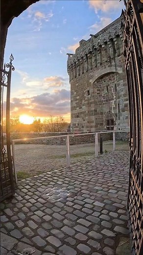 Historic center, Dinan Castle 🏰🌅 Dinan, France - Short video 4k 2025 #dinan