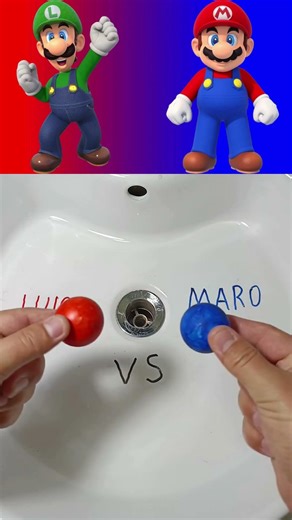 Luigi vs Mario Sink Battle! 🔥 #Mario #Luigi #Nintendo