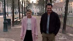 Shantel VanSanten and Victor Webster in Love Blossoms trailer