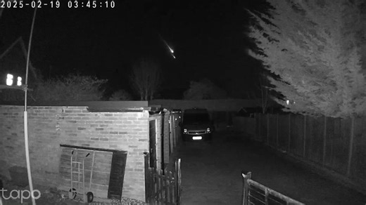 Was it aliens? 👽 The source of a mysterious bright light that shot across the skies above Norfolk this week has been identified. Full story: https://trib.al/84sCekT | EDP 24