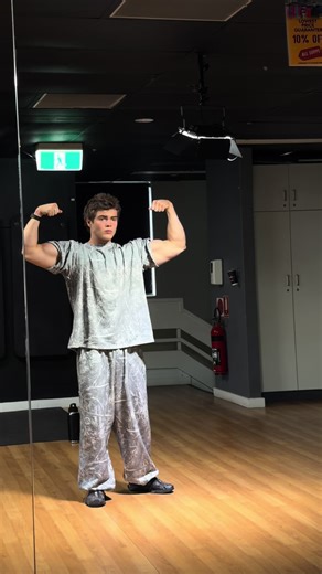 Outfit from @Controlled insanity code “JACK”