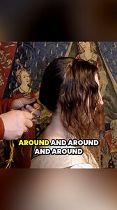 A tutorial on how to make an authentic 15th century ponytail in the Italian Renaissance fashion - no elastic or plastic needed! #hair #hairtutorial #howto #medieval #Renaissance #florence #plasticfree ##HISTORY #reenactors #medievallivinghistory #MySCA #medievalgram #funfacts #medievalcostume #medievalhistory #firenze #Florence #historical | The Creative Contessa