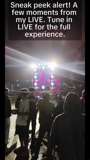 Sneak peek alert! A few moments from my LIVE. Tune in LIVE for the full experience. #tiktoklive #livehighlights