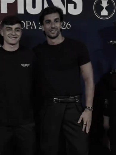 I'm amazed by his beauty, elegance, height, physique, and the way he's dressed in black. He's incredibly handsome!😫🔥🔥#ferrantorres #barcelona #foryou #ferran