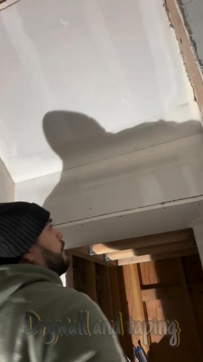 How to put on strait-flex (Not my video) | AJ's Drywall & Finishing, LLC.