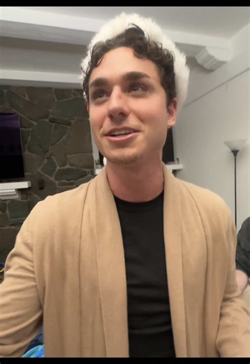 🎅 SECRET SANTA 🎅 @The Escape Pod Podcast #escapepodpodcast #escapepodhouse #merrychristmas #secretsanta #fyp