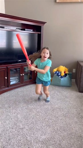 1.8M views · 8.5K reactions | Aliens took my dad, but my snack is ok 藍 . . . . . #dadlife #parentsbelike #screammovie #dad #parent #fantasy #surprise #dadjokes #prank #familyfun #comedy #family #moms #scare #momslife #kids #familytime #familygoals #familyvlog #familyvloggers #familyvlogging #kids #kidsactivities #kidscontent #funnyreelsfb #funnyreelsdaily #aliensighting #daddaughter #aliens #familyfun | The McCarty Family | Facebook