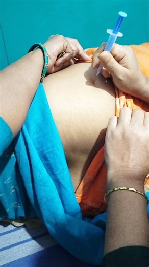 Momotaz Islam on Instagram: "#diclofenac #painkillerinjection #iminjection #intramuscularinjection #instagramrealslviralvideos2026"