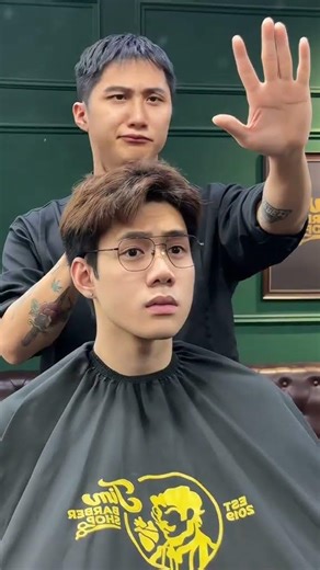 Khi kiểu tóc làm thay đổi khuôn mặt và phong cách của bạn - Kiểu tóc Layer Texture | TIM BARBERSHOP