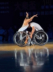 57K views · 1.7K reactions | “ sem saber que era impossível, foi lá e fez . “ Tão bonito ! 凉沈♥️ @so.dance_tw @edelynp.deasis @juliusjunobero | Iva Domingues | Facebook