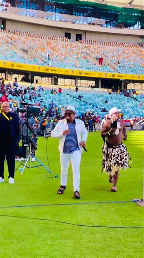 Mthandeni SK & Lwa Ndlunkulu: Epic Performance Highlights