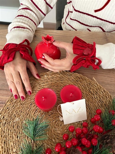 Red Velvet Collar and Cuffs Set – Handmade Victorian for Her - Etsy