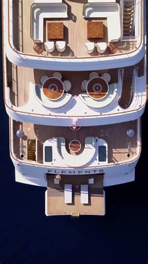 ELEMENTS YACHT