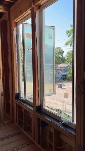 Watch how these 100 Series windows open