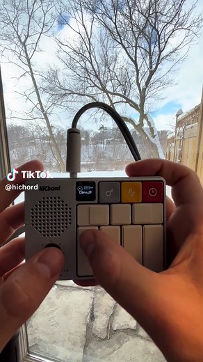 Discover the Hichord Synth for Synthwave Music