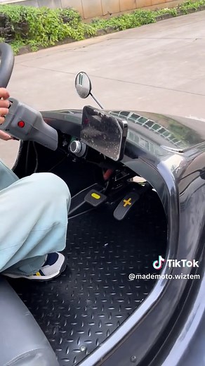 Explore 800W Electric Mini Classic Cars for Kids
