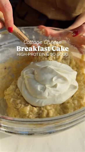Strawberry Banana Cottage Cheese Breakfast Bake! Simple ingredients and no protein powder in this one. This is a spin off of on of our most popular recipes from 2025 😍 Comment RECIPE and we’ll send it! https://fitfoodiefinds.com/cottage-cheese-breakfast-bake/ Cottage cheese recipe - high protein breakfast - high protein cottage cheese | Fit Foodie Finds
