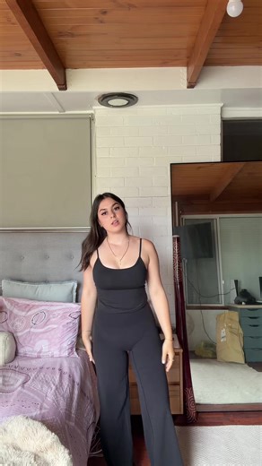 Best Straight Leg Pants for a Stylish Look