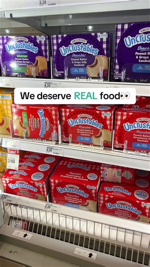 An alarming amount of unnecessary ingredients are added into our food #crunchymom #holisticwellness #holisticlife #holisticnutrition #healthylifestyle