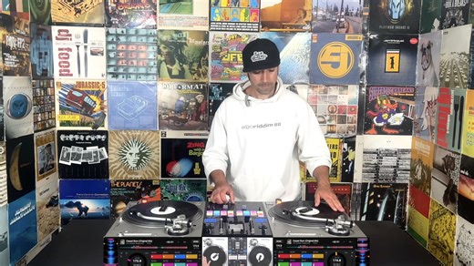 17K views · 192 reactions | JFB x djay Pro 5.2 x Phase = 裡⁣ ⁣ Who better to put our new 헱헷헮혆 헣헿헼 ퟱ.ퟮ update + Phase integration to the test than 3 x World DMC Champion, JFB ⁉️⁣ ⁣ He had this to say: “Super happy with how precise it works… not noticed any drift so far and feels just right” ⁣ #algoriddim #djayPro #djay #NeuralMix #PhaseDJ #jfb #turntablism #dnb #dmcchamps #vinyl #skratch | djay | Facebook