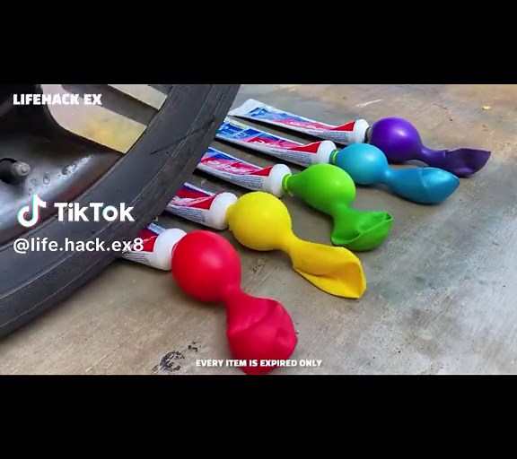 자동차로 바삭 바삭하고 부드러운 것을 분쇄! 실험용 자동차 대 콜라, 환타 슬라임 캔디 토이 (7)