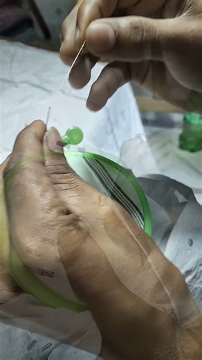 How to fix on hole clothes.? #ytshorts #embroidery #sewing #youtubeshorts #handloomsaree