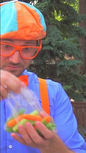 Blippi Visits a Chocolate Factory | Blippi Songs 🎶| Educational Songs For Kids