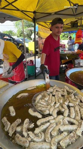 Siapa je tak tahu keropok lekor legend kat sini! memang puas makan sebab gemok gemok 😍