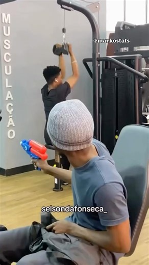 Water gun prank gone WRONG 🔫