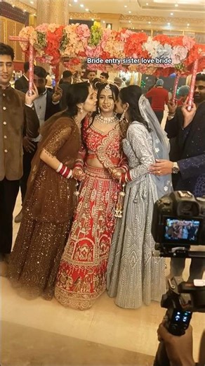 bride entry sister kiss bride #kiss #bride #entry #wedding