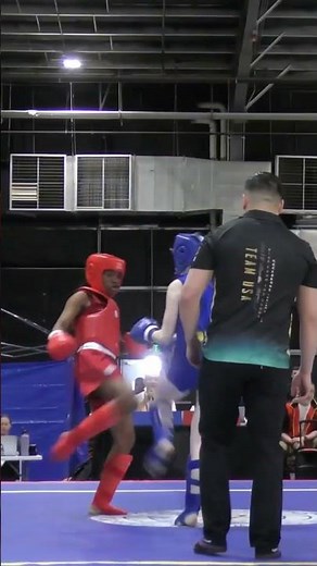 Judo While Wearing 🥊Gloves🥊?? Judo Girl in Sanda Competition