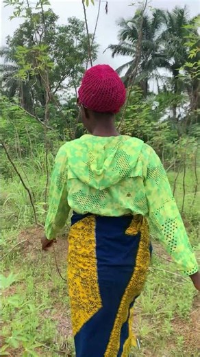 Farm duties for a new bride ?? Whose culture is this ?? #makemefamous #fypシ #d #subscribemychannel