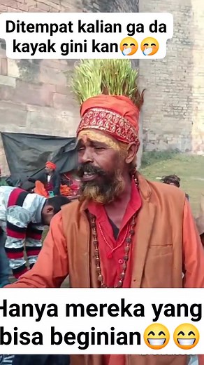 Nanam padi di kepala,, kalau waktu panen langsung bisa di potong #jangkauanluas #indiaculture #everyone #semuaorang #goodvubes #munadiyati #sorotan #fypjangkauanluas Semua Orang Semua pengikut Saling Follow | Muna Diyati