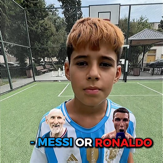 - SIU-UH-UH-UU-UUU 🐐 #football #soccer #ronaldomg #fifamg #skills #fcmobileid #futbol #funny