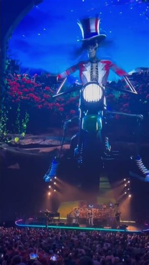 Grateful Dead's Skeleton Rocks the Sphere #shorts