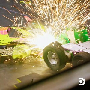 WHAT A FIGHT! Two heavyweights went at it last week 🤖🥊 Here's the full first-ever HyperShock vs. Lock-Jaw battle ⚔️ #BattleBots BattleBots Thursdays at 8P on Discovery and discovery links.discoveryplus.com/BattleBots6 | Discovery