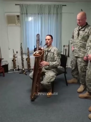 U.S military plays the tuba 🙂 || #wholesome #musicalinstrument #usmilitary #grandwizardman #funny #racism #xyzbca #relatable #foryou