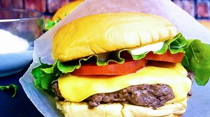 How To Make Shake Shack Burgers {At Home} Easy Copycat Recipe