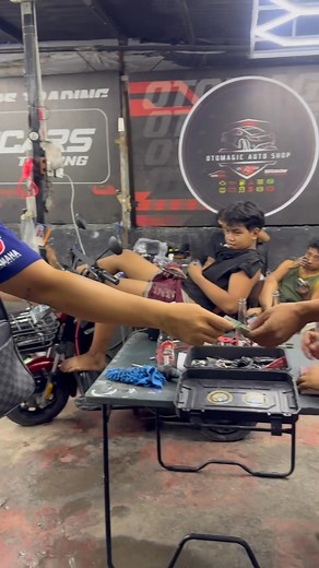 CHECK NATEN REGALO NATEN SA SARILI NATEN MGA BOSS SIMPLE LANG AT LUMA...