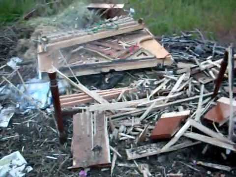 1lb of tannerite vs. piano = total destruction!