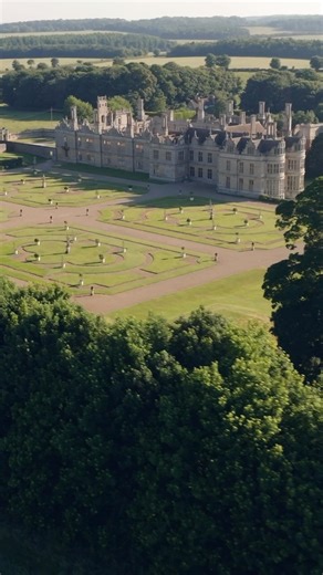 Kirby Hall, located in Northamptonshire, England, is a remarkable example of Elizabethan architecture. Built in the late 16th century by Sir Humphrey Stafford and later owned by Sir Christopher Hatton, a favorite of Queen Elizabeth I, this beautiful country house is known for its grand and innovative design. One interesting architectural aspect of Kirby Hall is its pioneering use of classical Renaissance elements, making it one of the earliest and most influential examples of this style in Engla