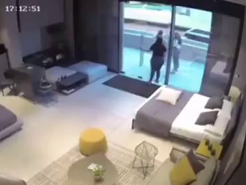 🇱🇧 Insane CCTV footage of the 2020 Beirut port explosion that killed 218 people… this just shows the shockwave.2,750 tons of improperly stored ammonium nitrate was the cause, in one of the largest non-nuclear detonations ever recorded.