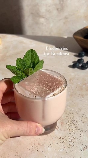Creamy Blueberry Almond Brunch Cocktail Recipe