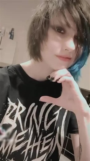 Short Hair Styles for Emo Girls: Trendy Looks